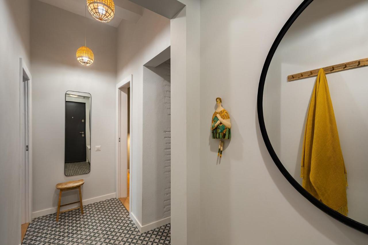Bohemian Apartment In Old Town - Self Check-In Букурещ Екстериор снимка